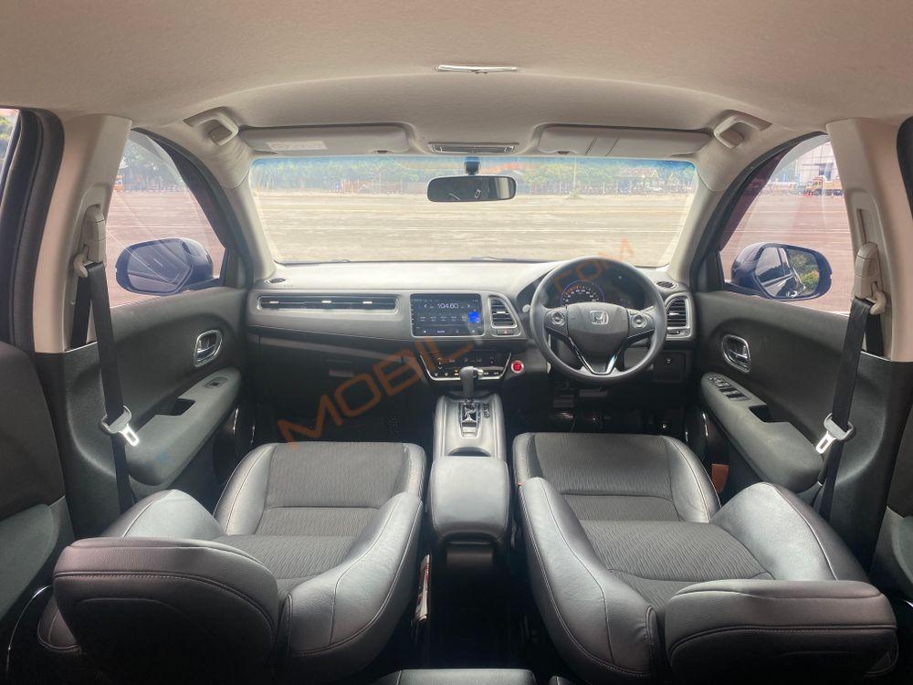 Mobil Honda HR-V 2011