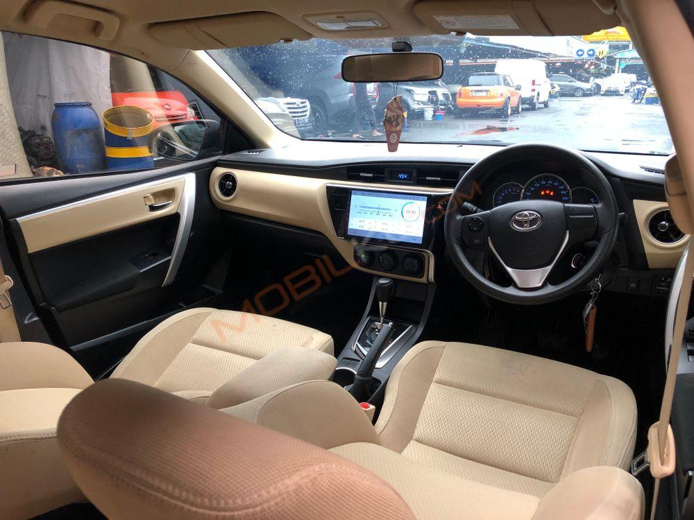 Mobil Toyota Corolla 2018