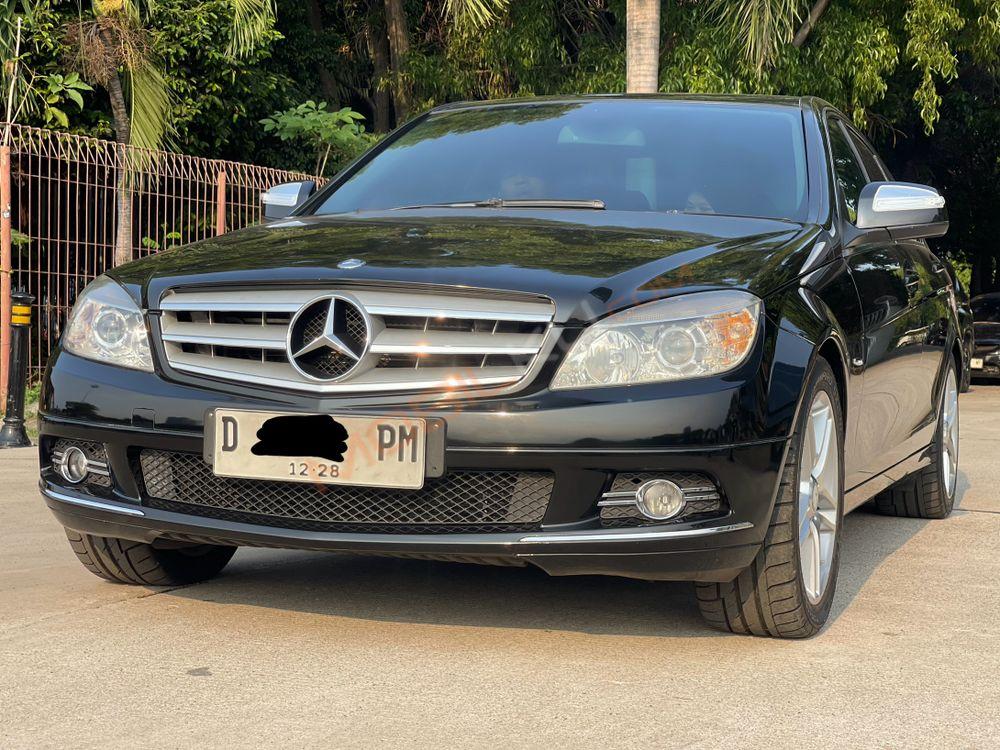 Mobil Mercedes-Benz C-Class 2008