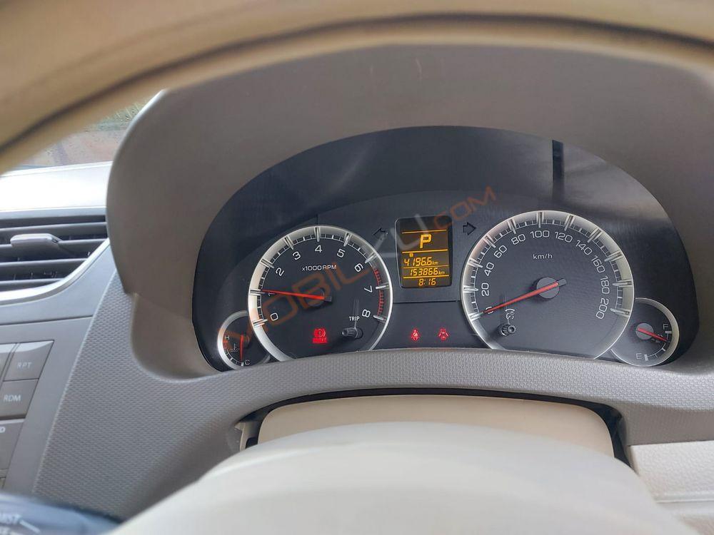 Mobil Suzuki Ertiga 2014