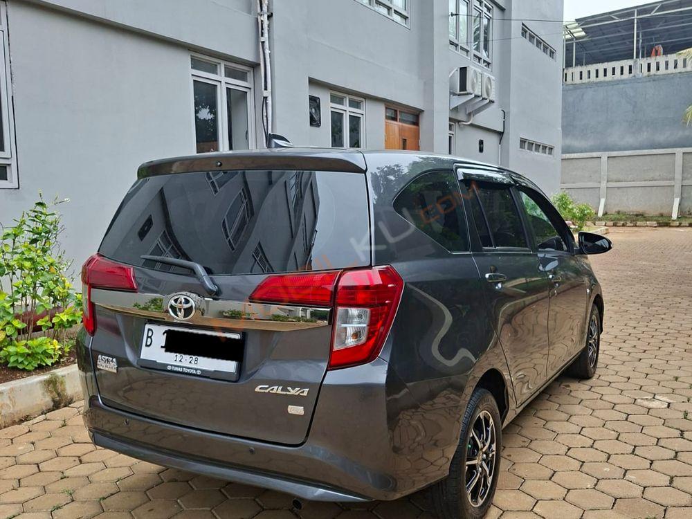Mobil Toyota Calya 2023