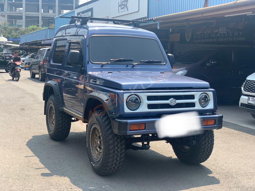 Mobil Suzuki Katana 2005