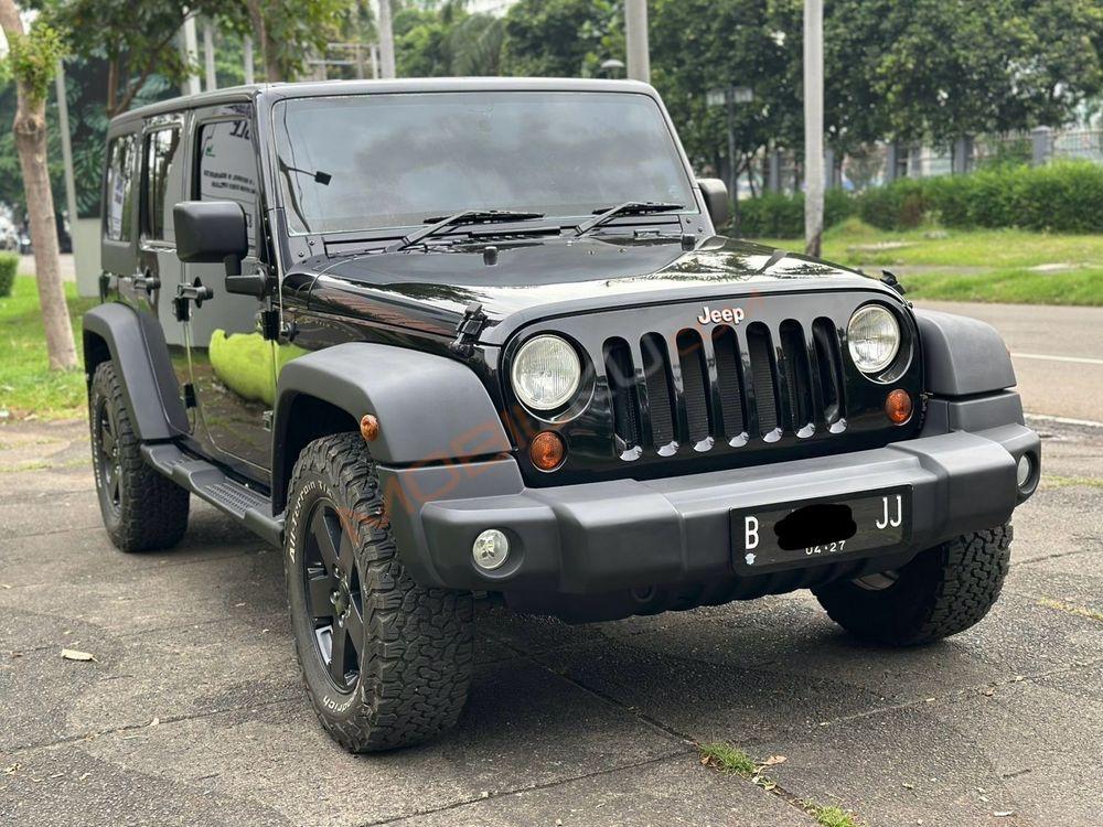 Mobil Jeep Wrangler 2011