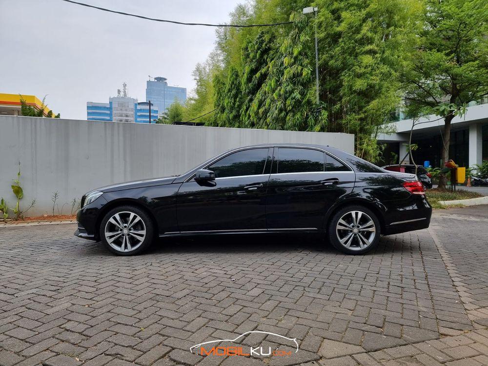 Mobil Mercedes-Benz E-Class 2014