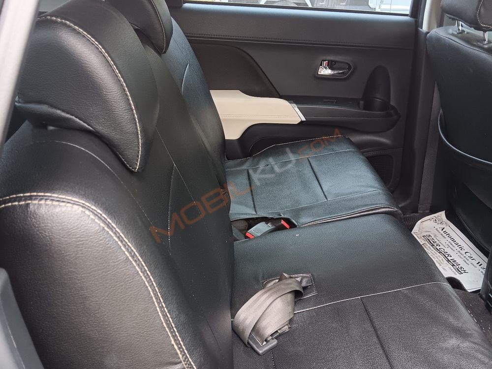 Mobil Daihatsu Terios 2021