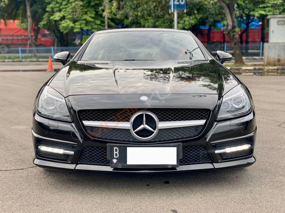 Mobil Mercedes-Benz SLK 2013
