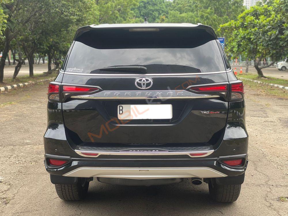 Mobil Toyota Fortuner 2017