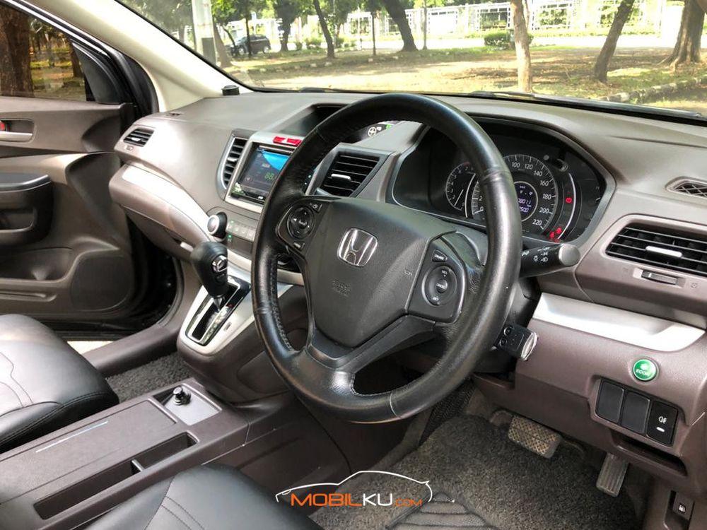 Mobil Honda CR-V 2014