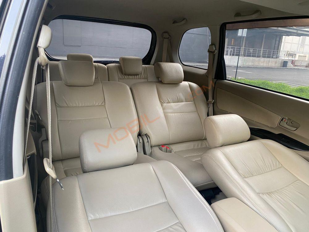 Mobil Toyota Avanza 2014