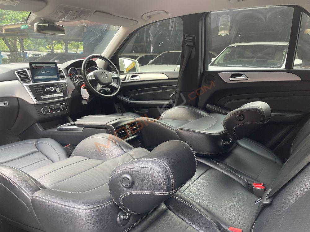 Mobil Mercedes-Benz ML 2013