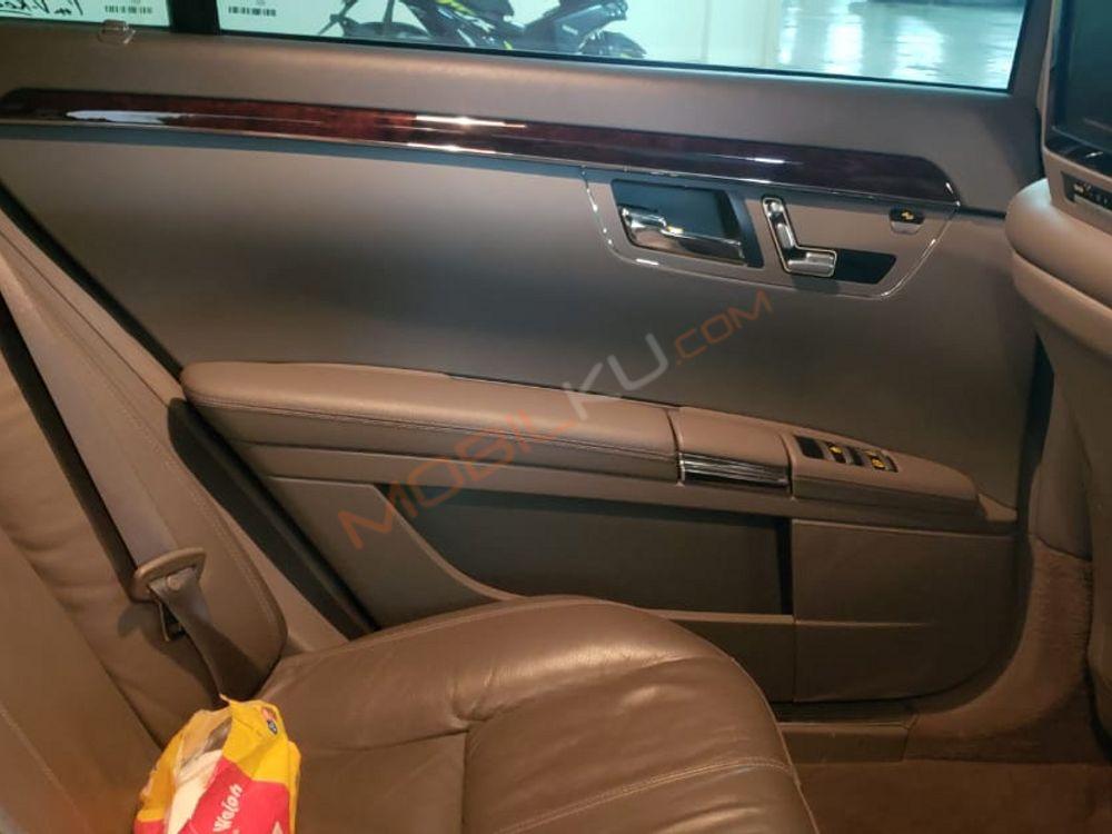 Mobil Mercedes-Benz S-Class 2007