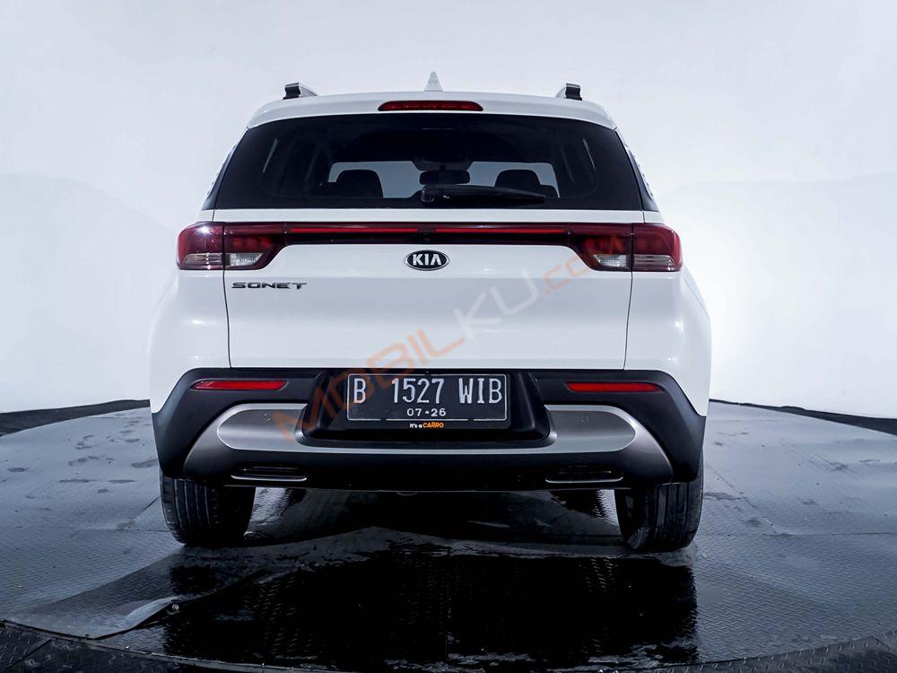 Mobil Kia Sonet 2021