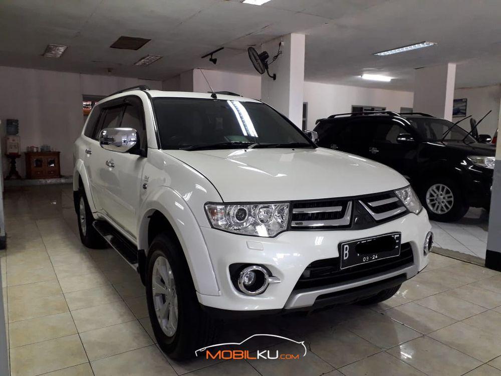 Mobil Mitsubishi Pajero Sport 2014