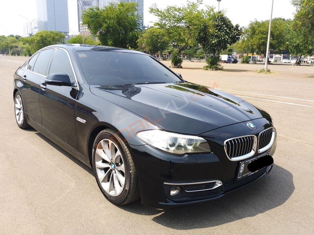 Mobil BMW 5 Series 2016