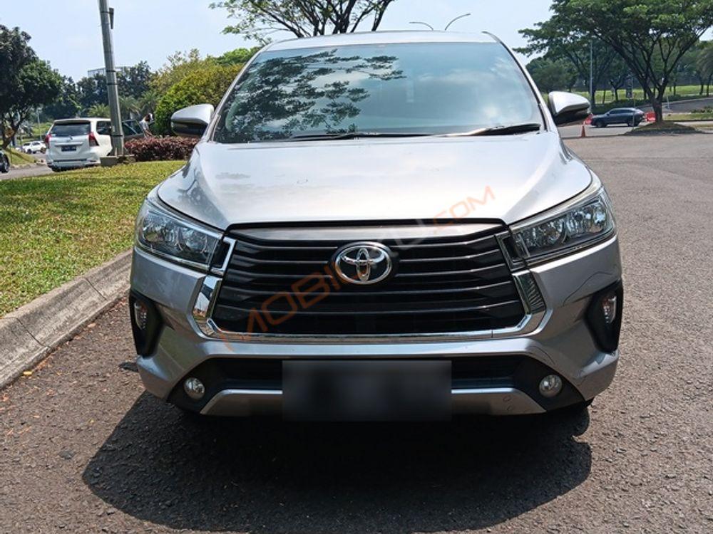Mobil Toyota Kijang Innova 2021