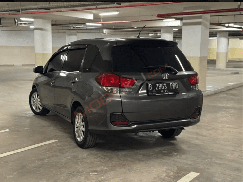 Mobil Honda Mobilio 2016