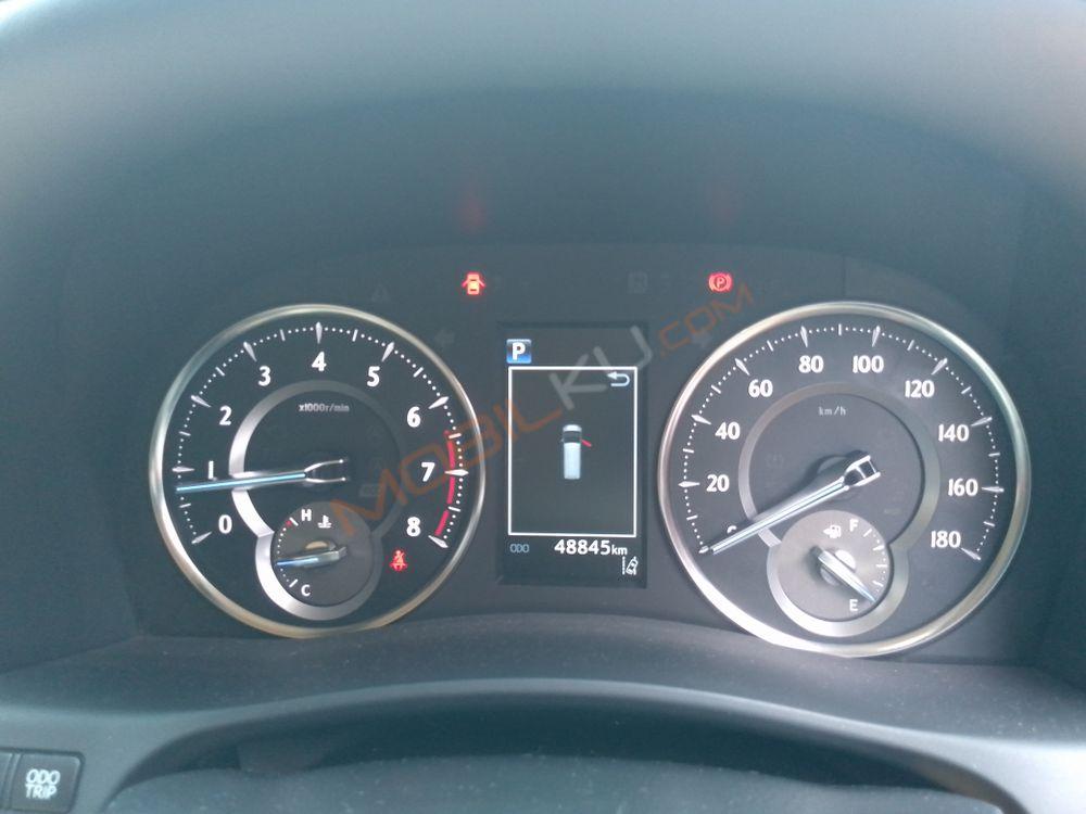 Mobil Toyota Alphard 2020