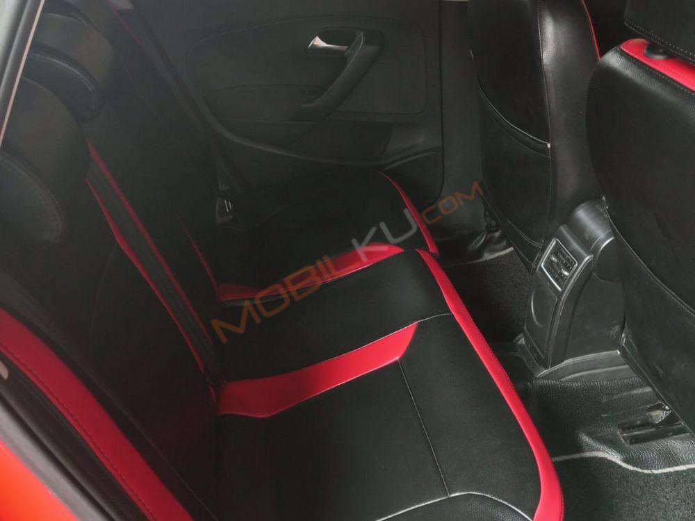 Mobil Volkswagen Polo 2018