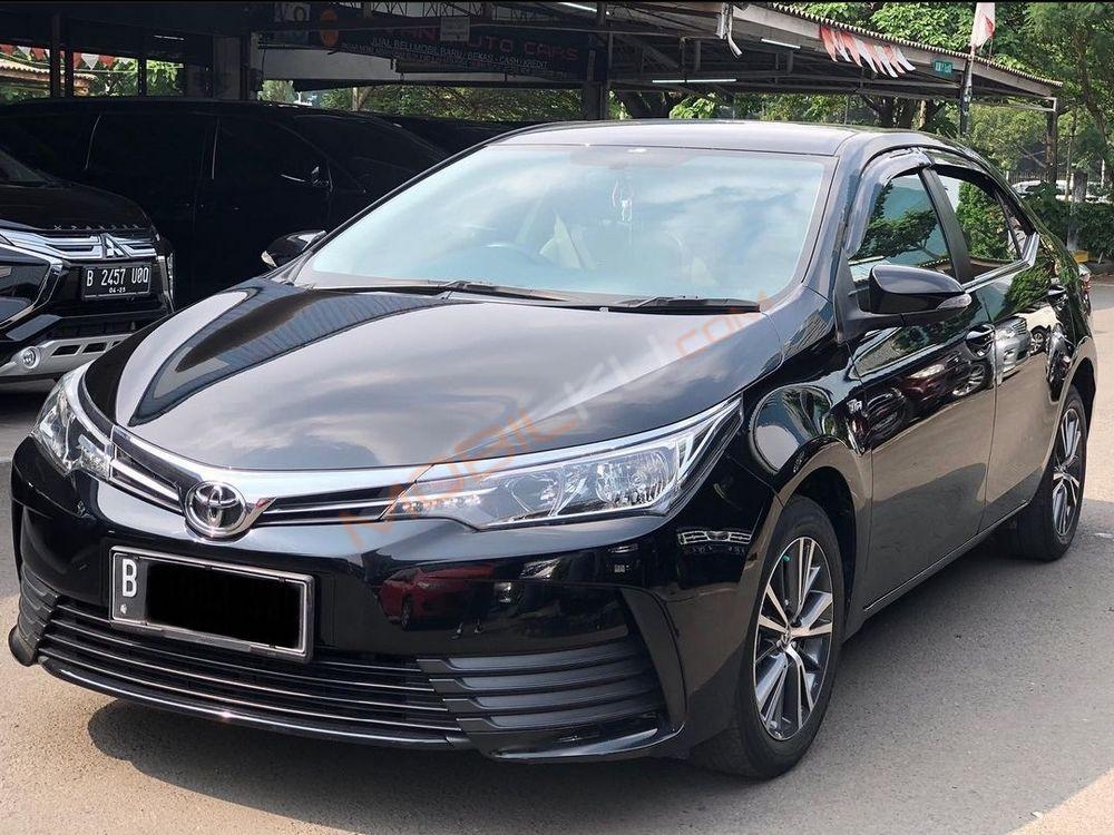 Mobil Toyota Corolla 2018