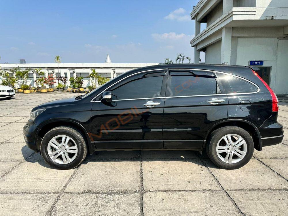 Mobil Honda CR-V 2010