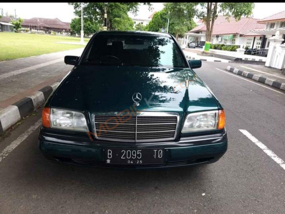 Mobil Mercedes-Benz C-Class 1997