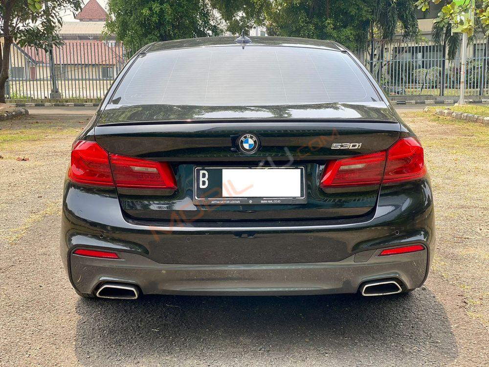 Mobil BMW 5 Series 2020
