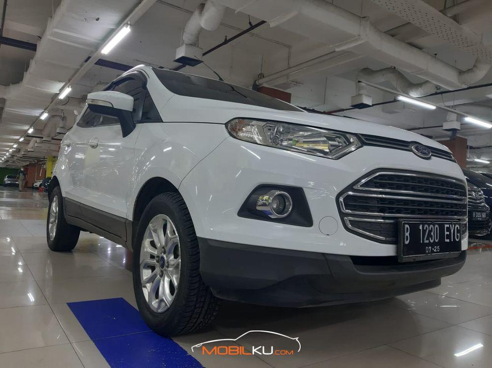 Mobil Ford EcoSport 2014