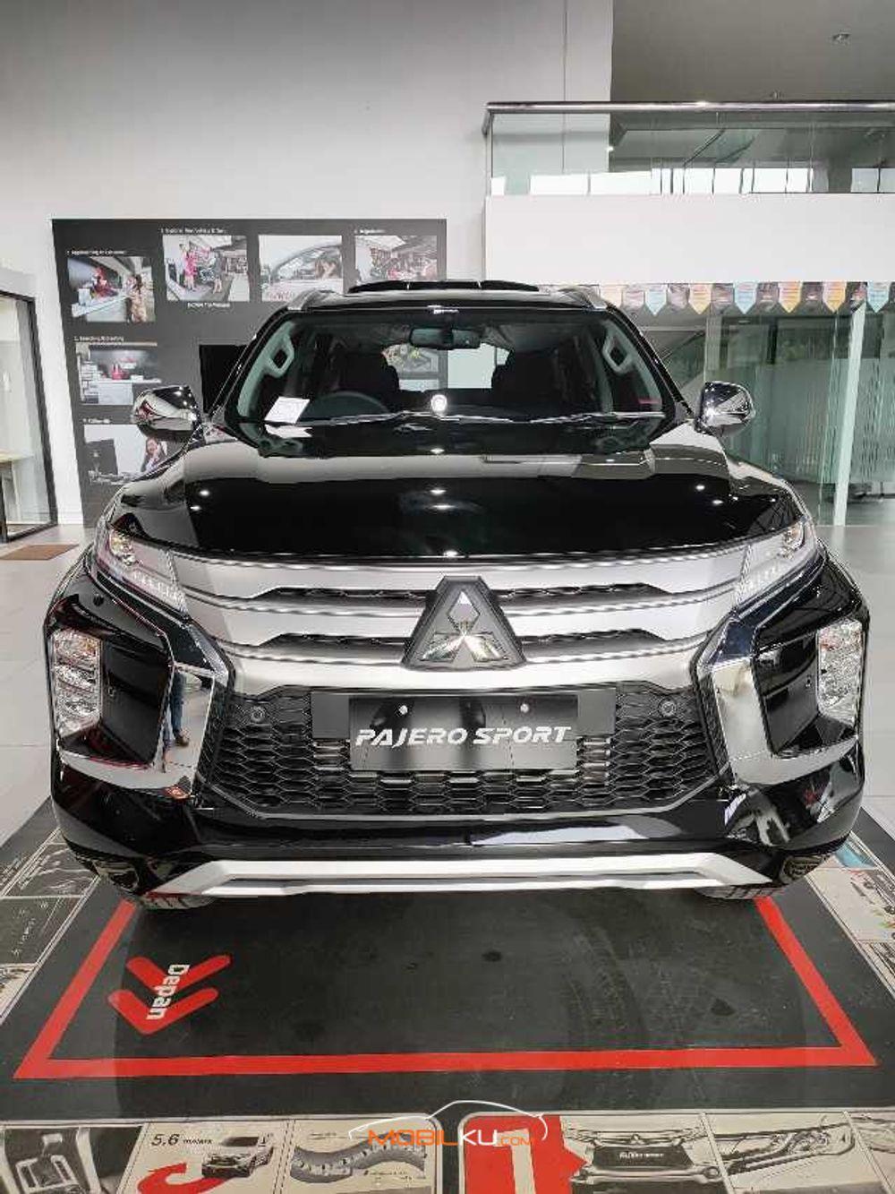 Mobil Mitsubishi Pajero Sport 2021