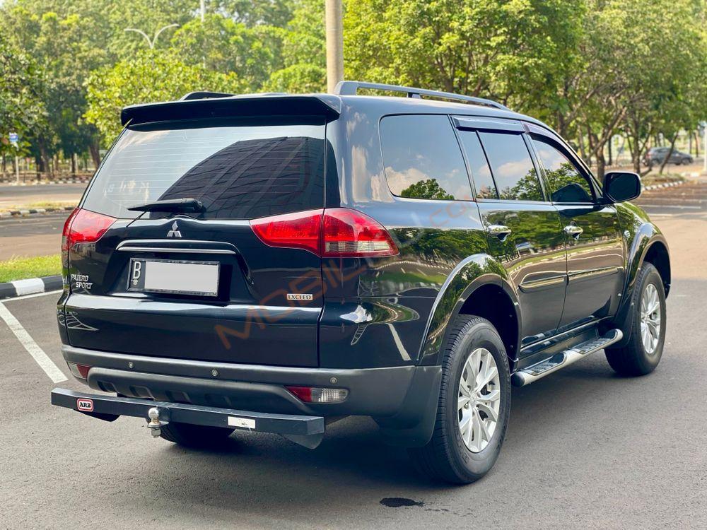 Mobil Mitsubishi Pajero Sport 2015