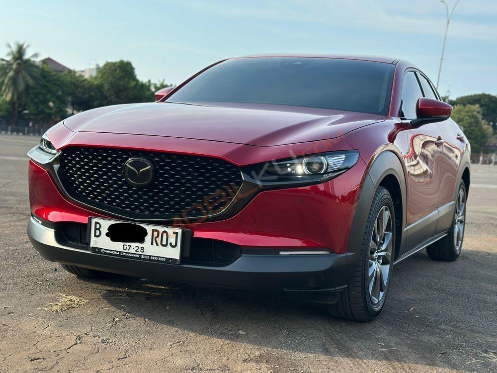 Mobil Mazda CX-30 2023