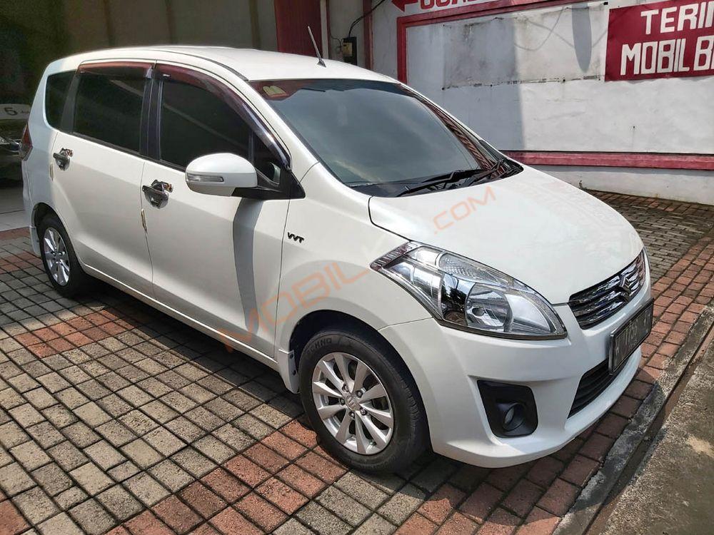 Mobil Suzuki Ertiga 2015
