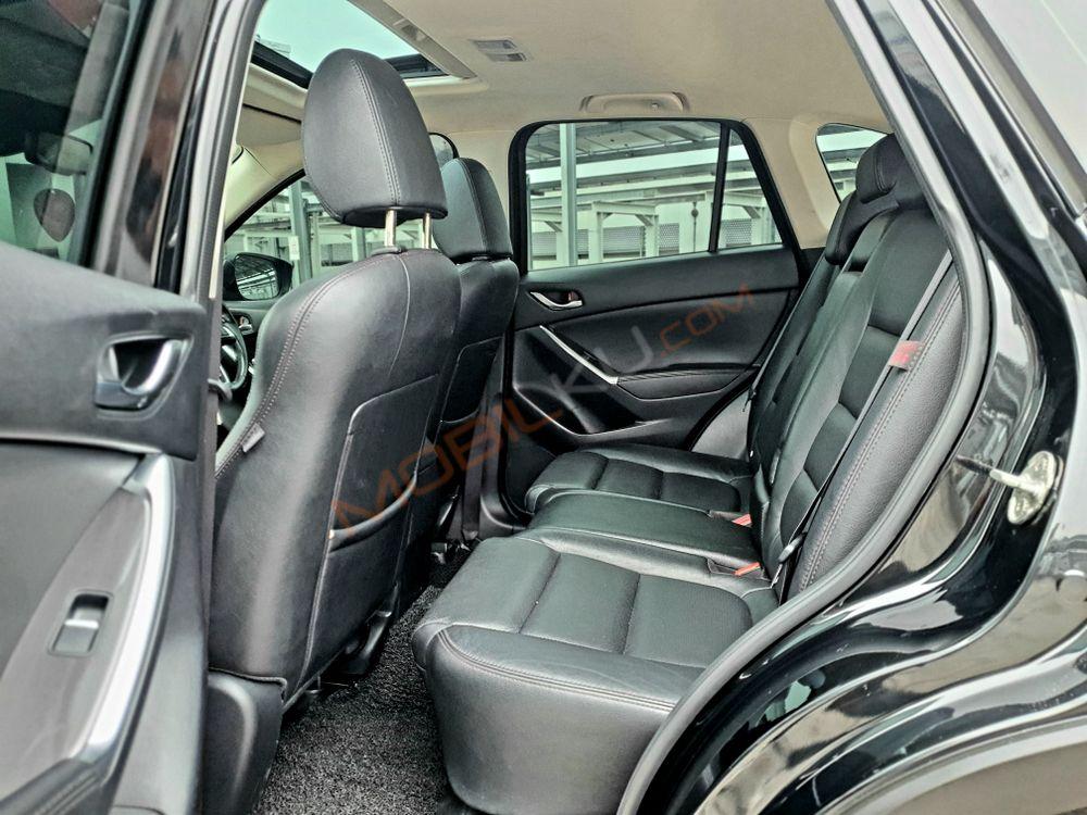 Mobil Mazda CX-5 2016