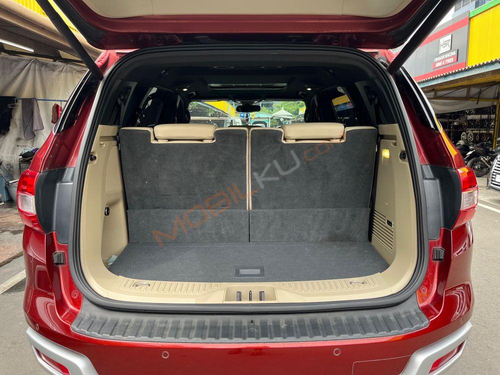 Mobil Ford Everest 2016