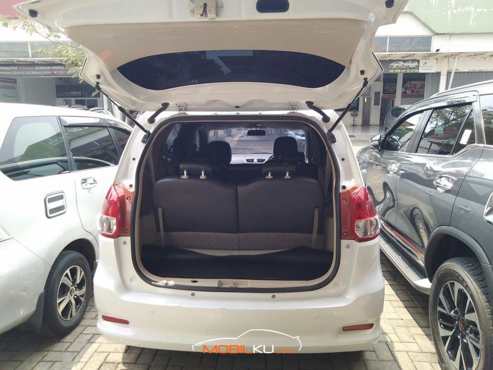 Mobil Suzuki Ertiga 2018