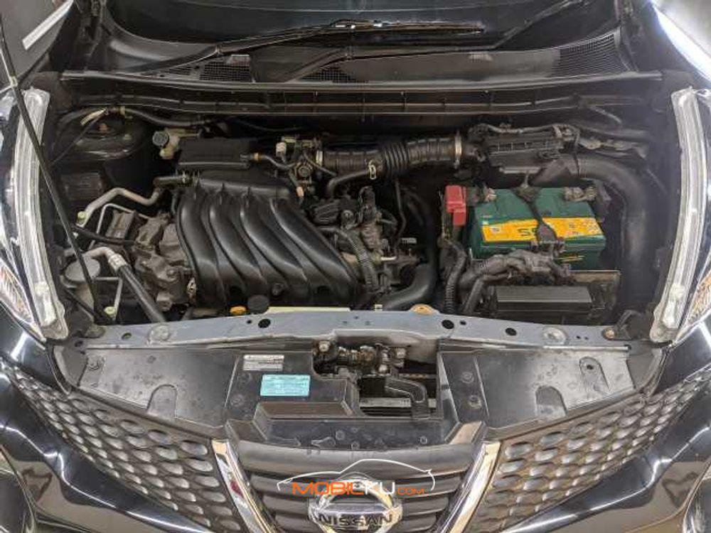 Mobil Nissan Juke 2012