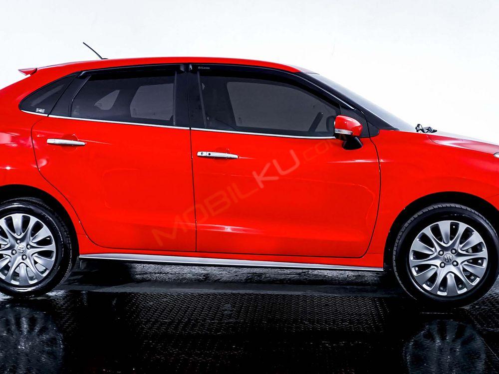 Mobil Suzuki Baleno 2018