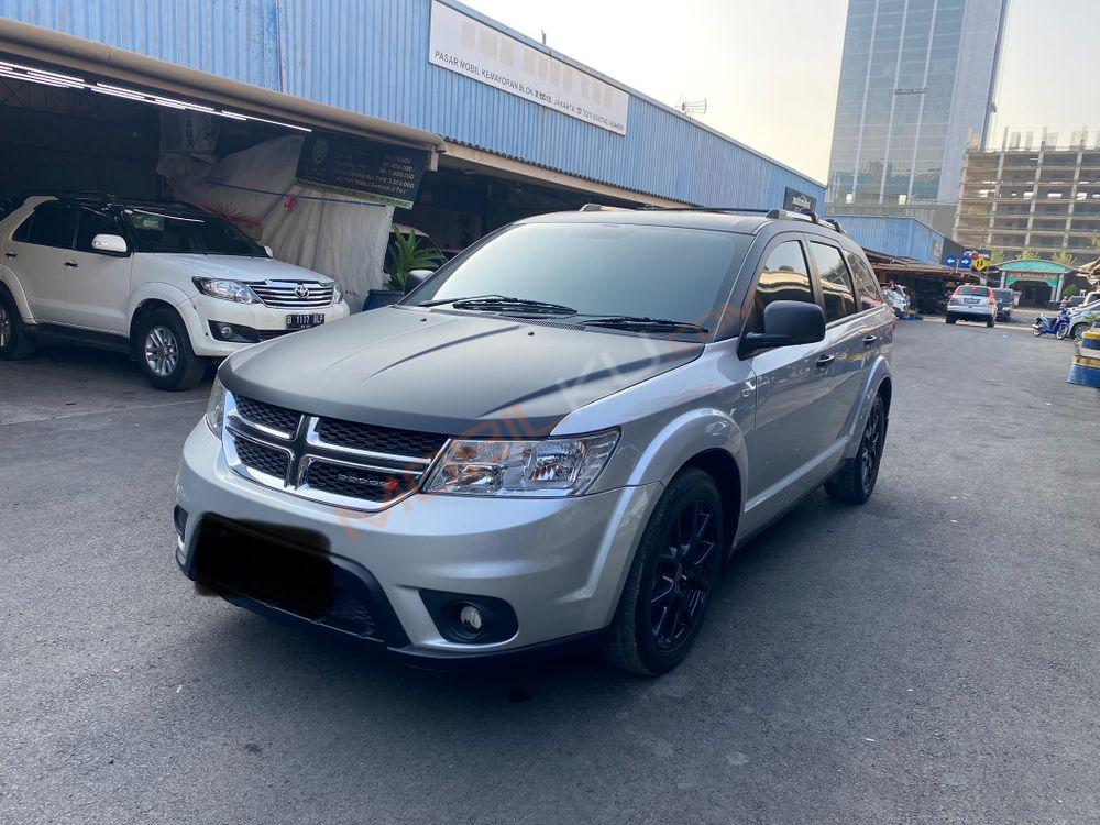 Mobil Dodge Journey 2014