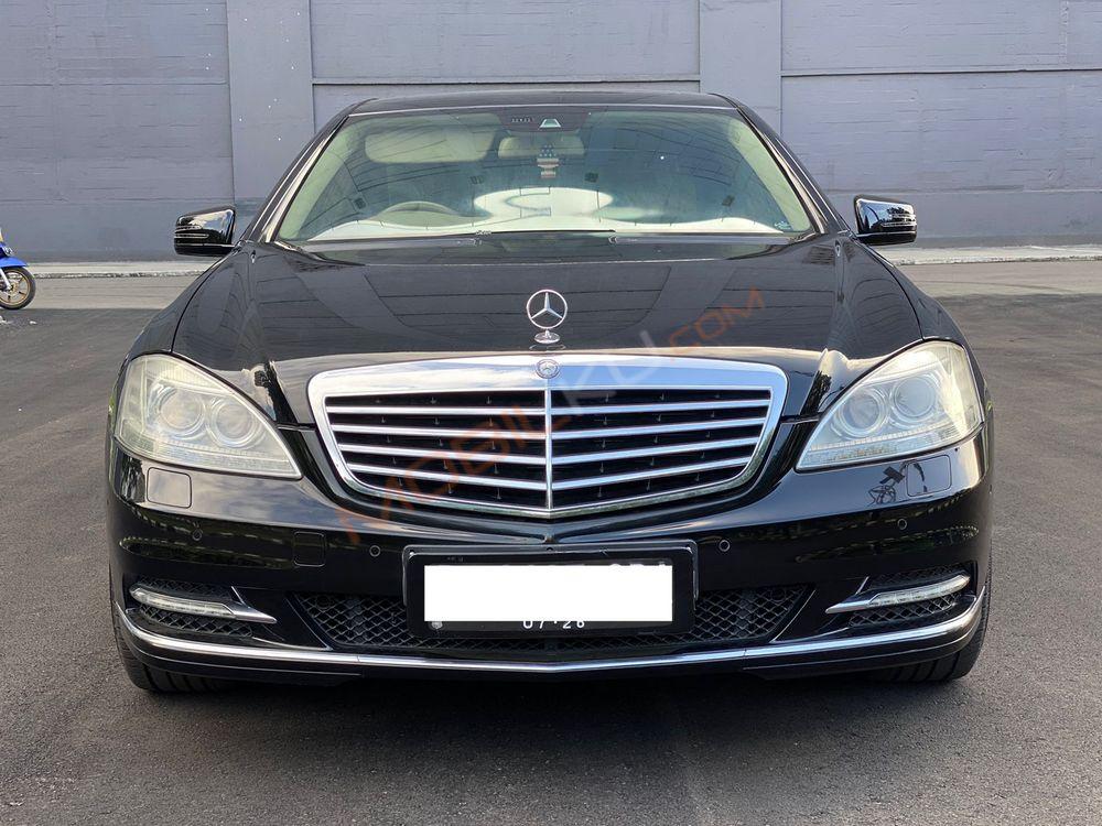 Mobil Mercedes-Benz S-Class 2011