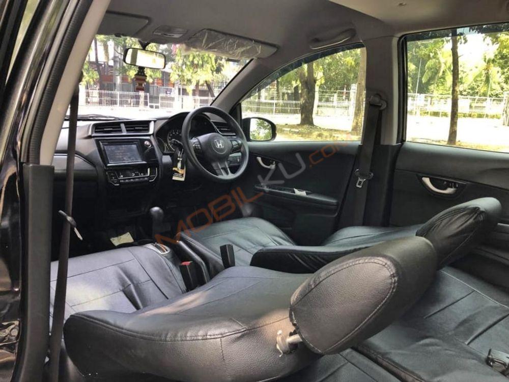 Mobil Honda Accord 2013