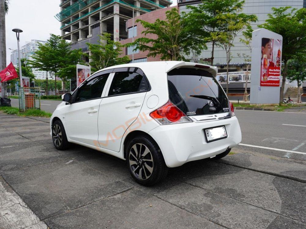 Mobil Honda Brio 2018