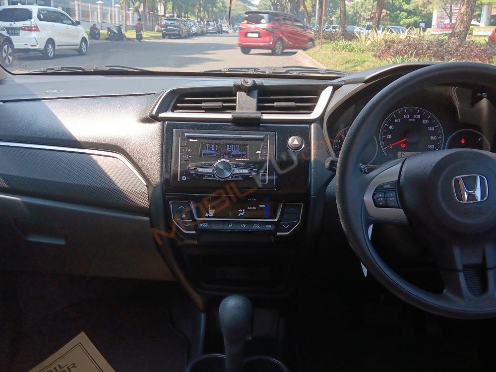 Mobil Honda Brio 2020