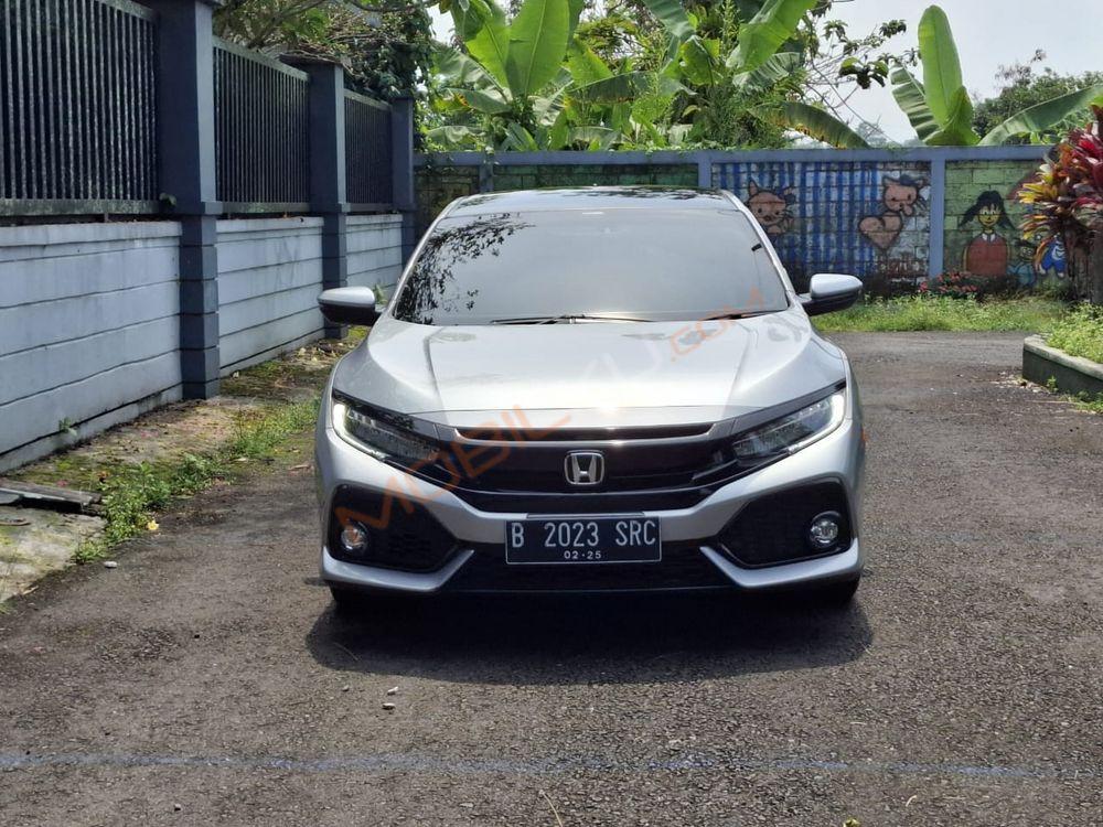 Mobil Honda Civic Hatchback 2019