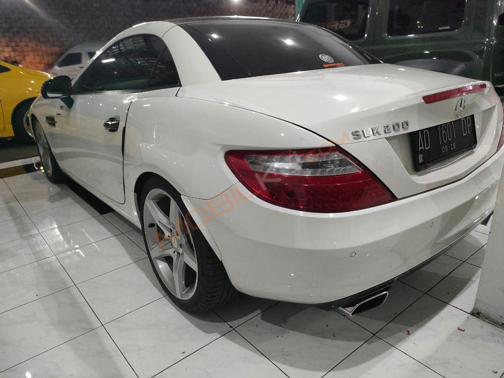 Mobil Mercedes-Benz SLK 2012