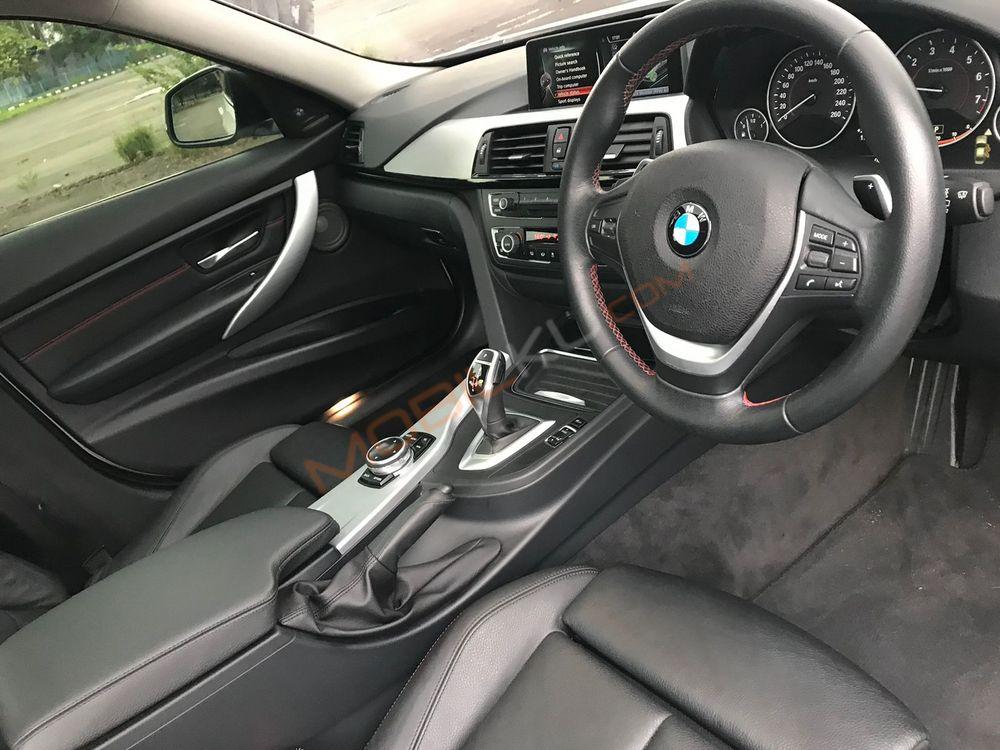 Mobil BMW 3 Series 2014