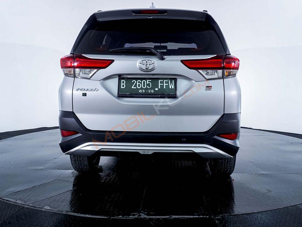 Mobil Toyota Rush 2021