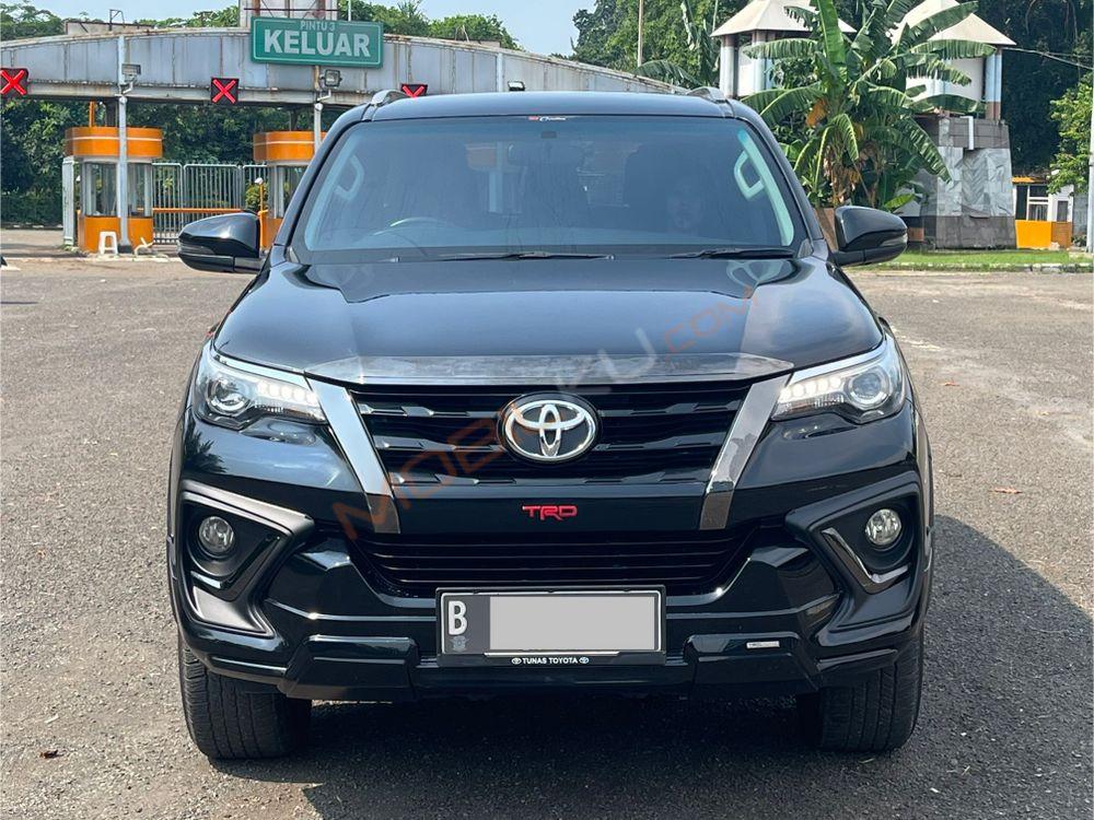 Mobil Toyota Fortuner 2020