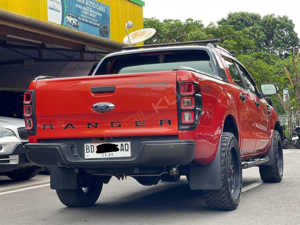 Mobil Ford Ranger 2014