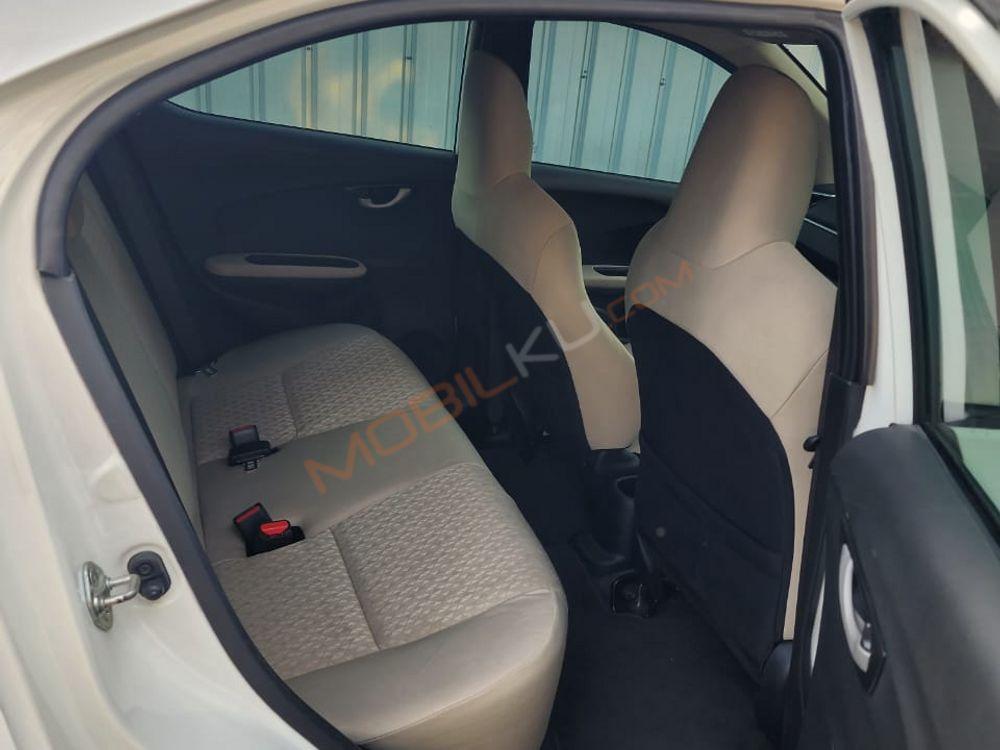 Mobil Honda Brio 2018