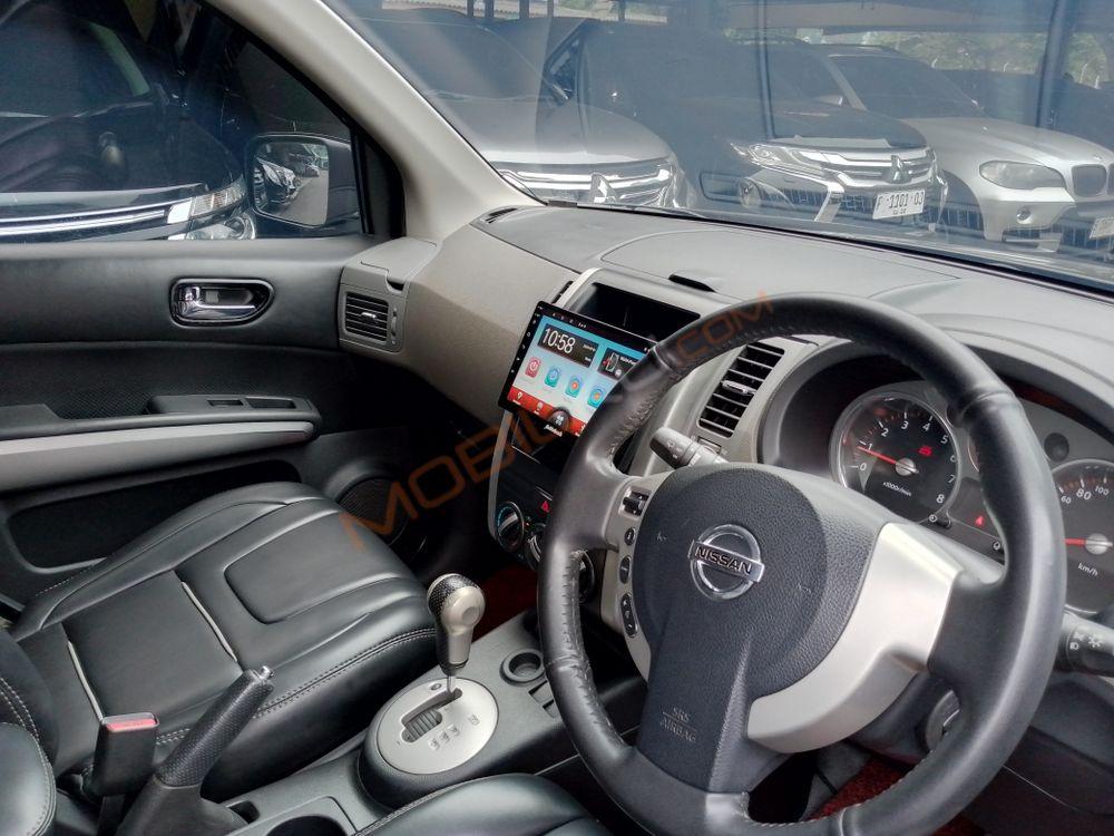 Mobil Nissan X-Trail 2008