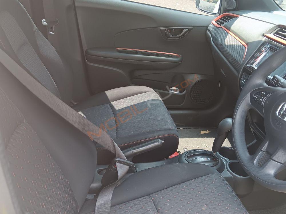 Mobil Honda Brio 2022
